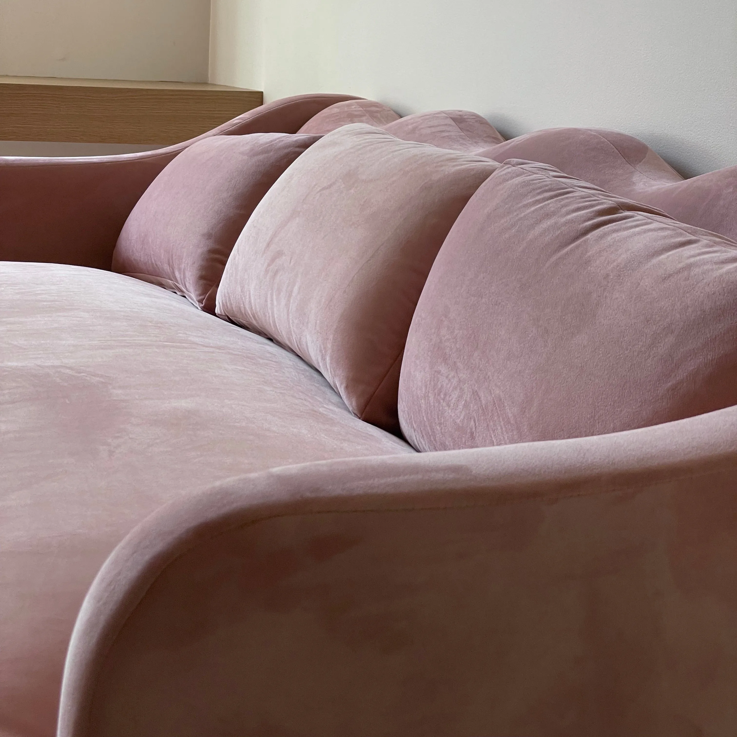 Aria Sofa Collection