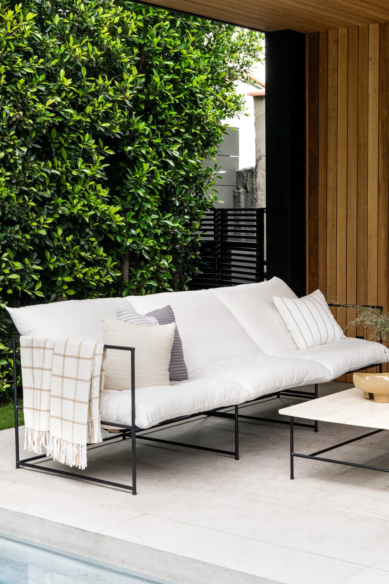 Outdoor Sierra Sofa
