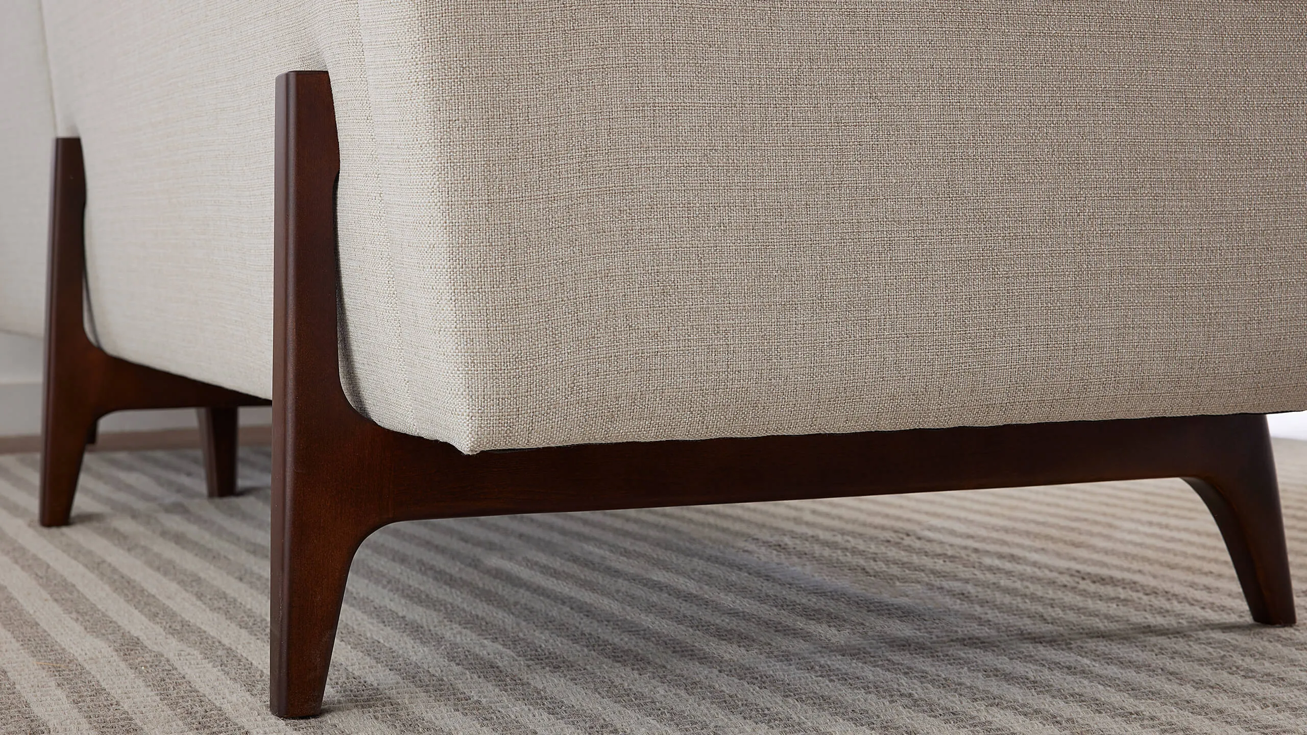 Tyler Sofa With Bumper